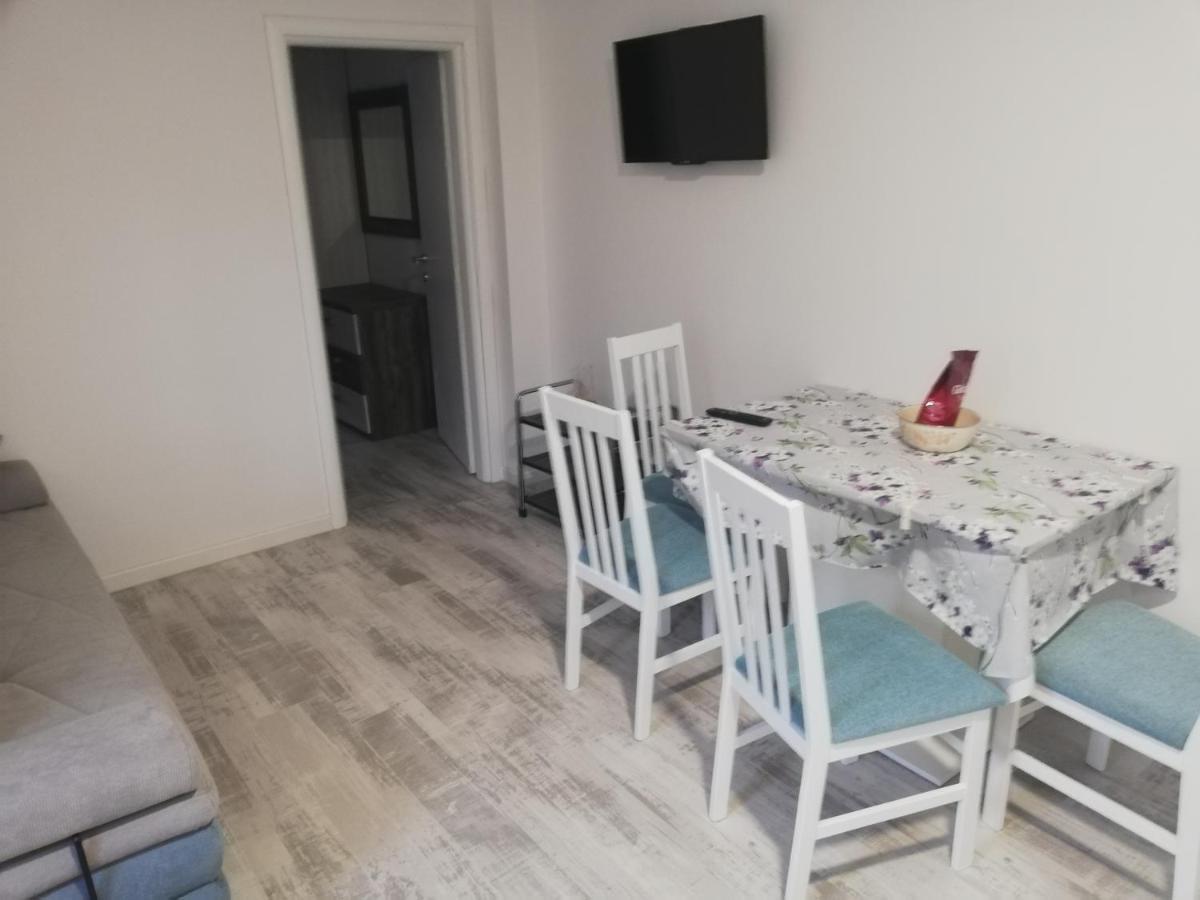 Apartments Villa Ravlic Makarska Exterior foto